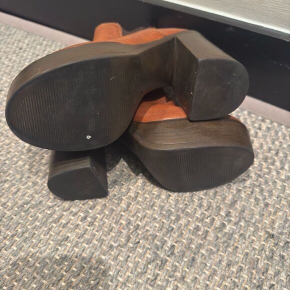 Steve Madden Brown Boots size 6 - Picture 3 of 4